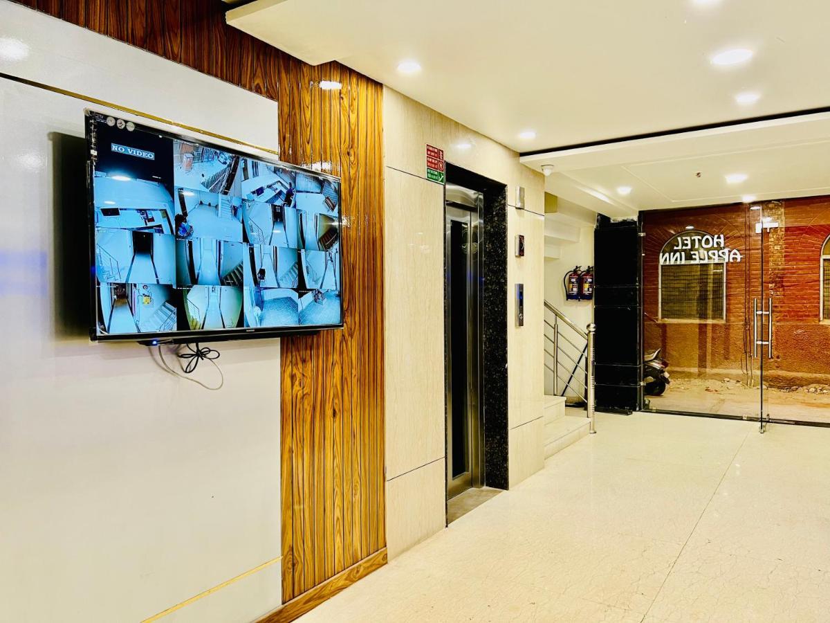 Apple & Suites, New Delhi